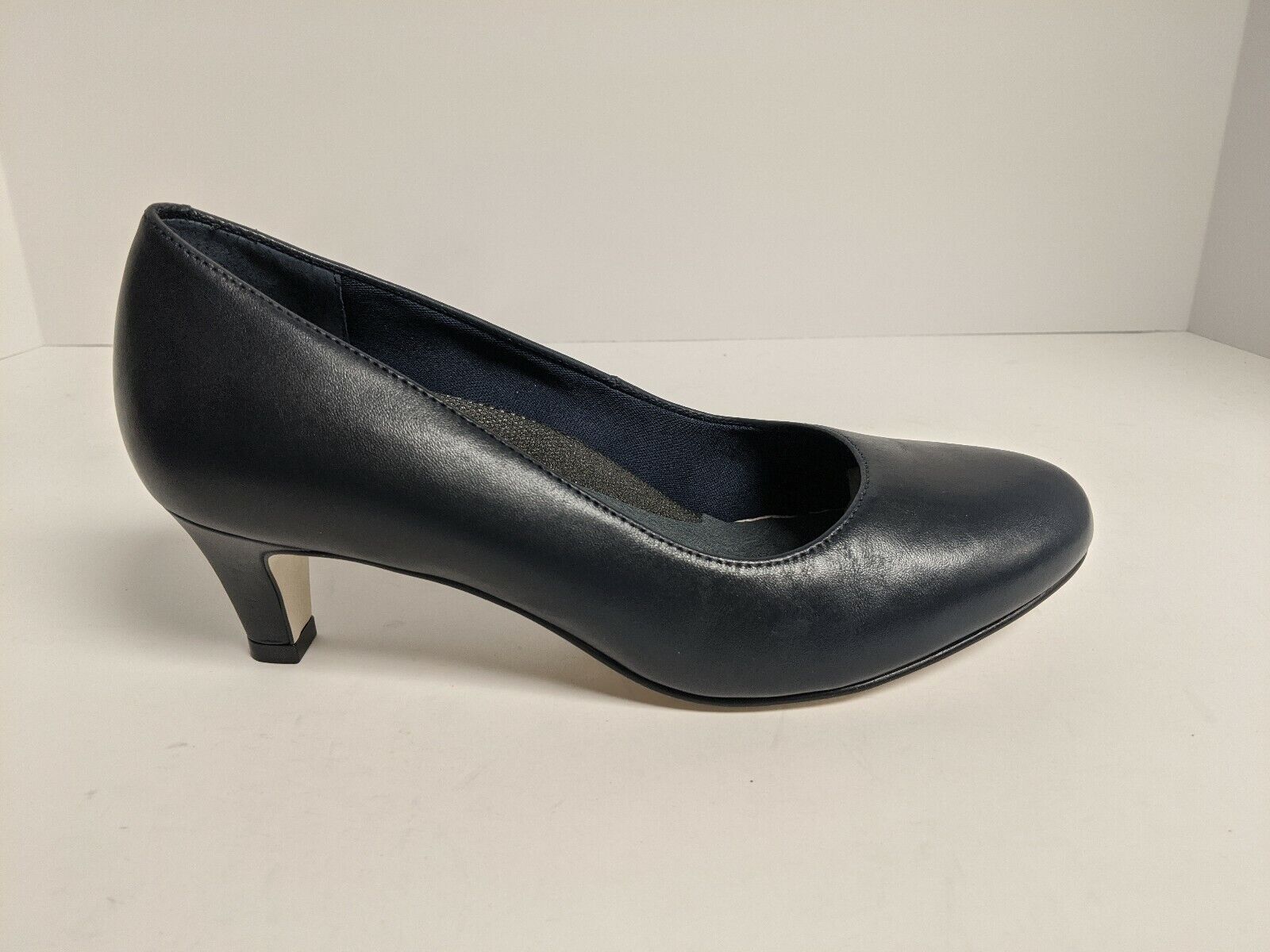 Walking Cradles Joy Limited time for free shipping Pump Navy Max 78% OFF Leather Women#039;s 8.5 Wide
