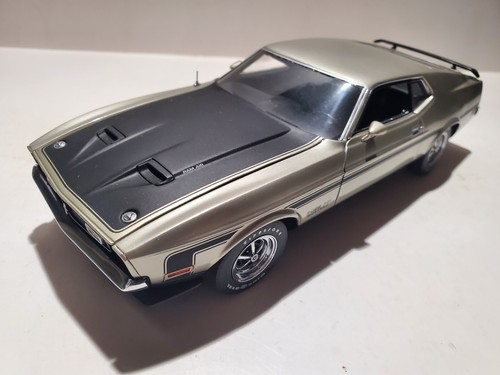 Danbury Mint 1971 Ford Mustang Boss 351 1:24 Diecast Model Car Pewter - Picture 6 of 13
