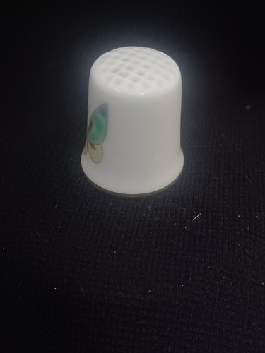 Fukasawa Porcelain Thimble - Picture 2 of 5