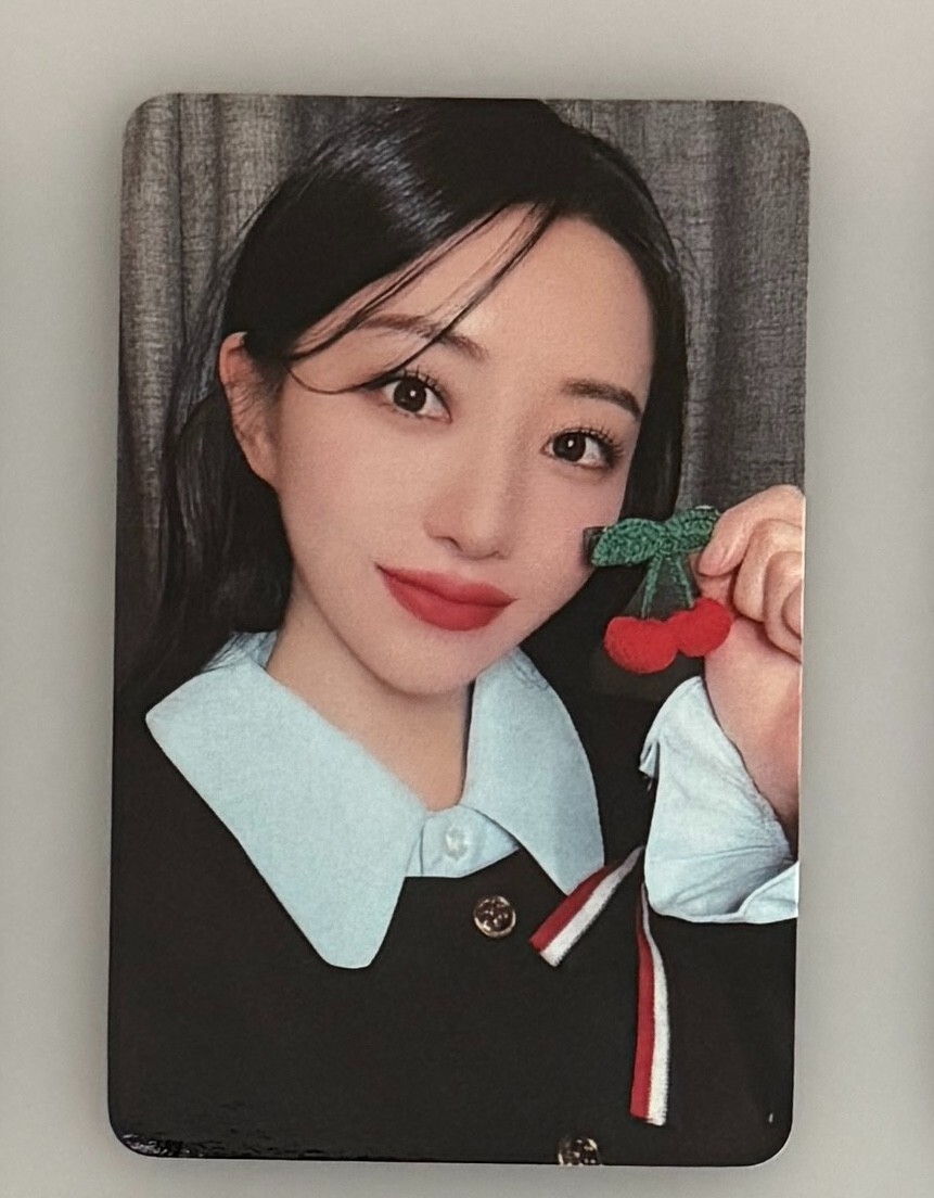 DREAMCATCHER 7 Doors of Christmas: A Lucky Encore TRADING CARD VER