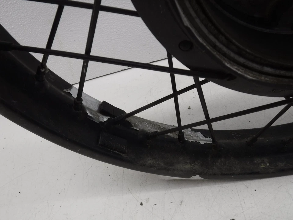 Llanta delantera Yamaha XS400-2 78-79 Foto 4 de 4