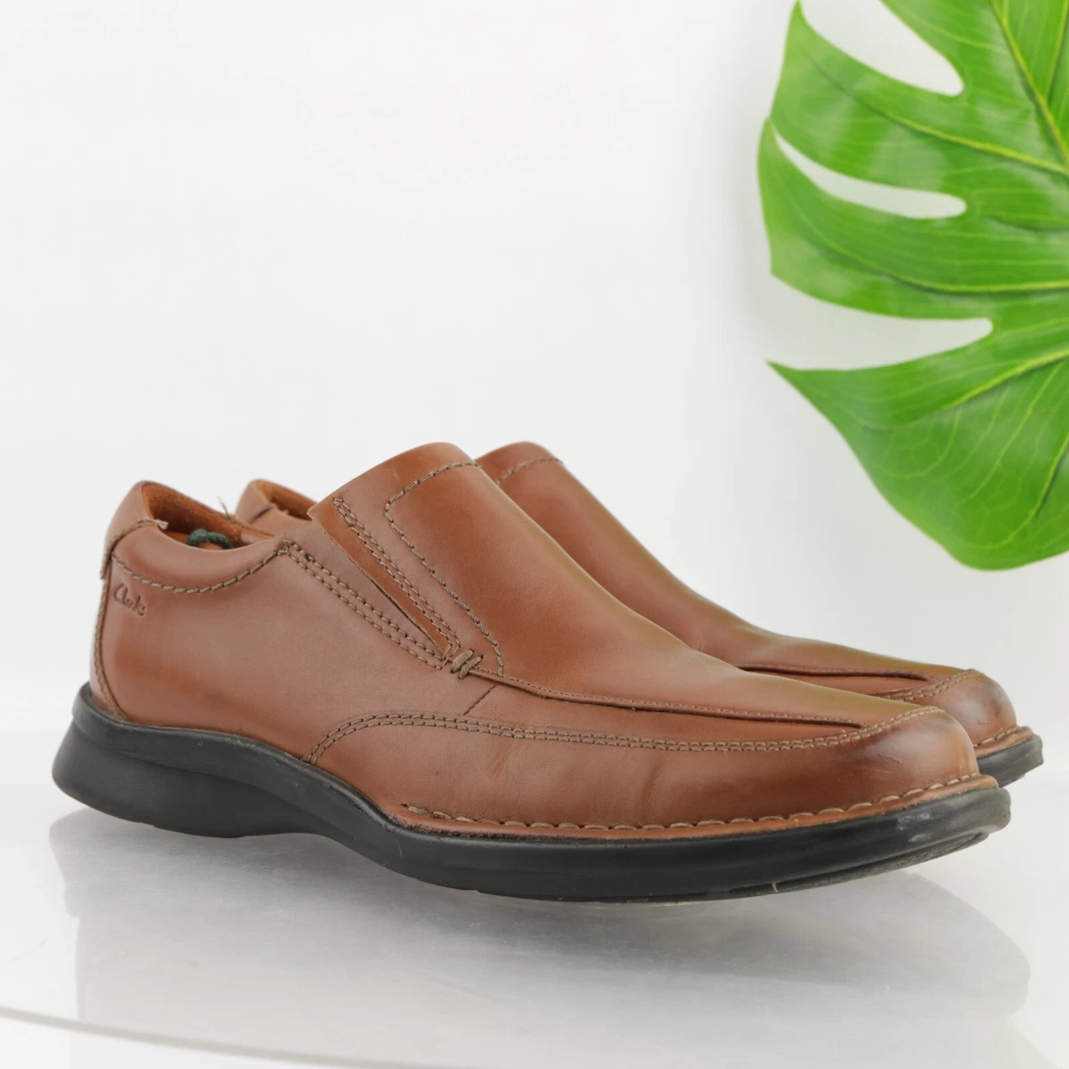 Clarks Men s Kempton Free Loafer Size 11.5 Slip On Casual Shoe Tan