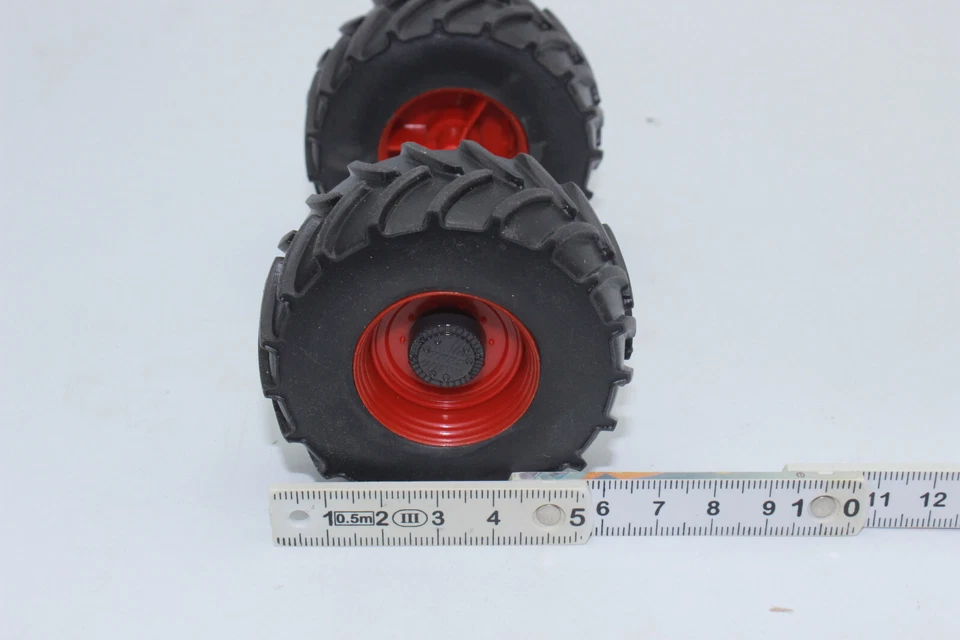 Siku 3271 Rear Axle For Claas Xerion 5000 1:32 Replacement Part New - Image 4 of 4