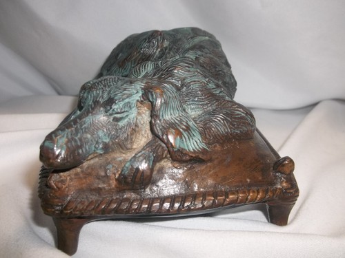 Made in India BRONZE Dog On Pillow Sleeping Heavy - Picture 3 of 10