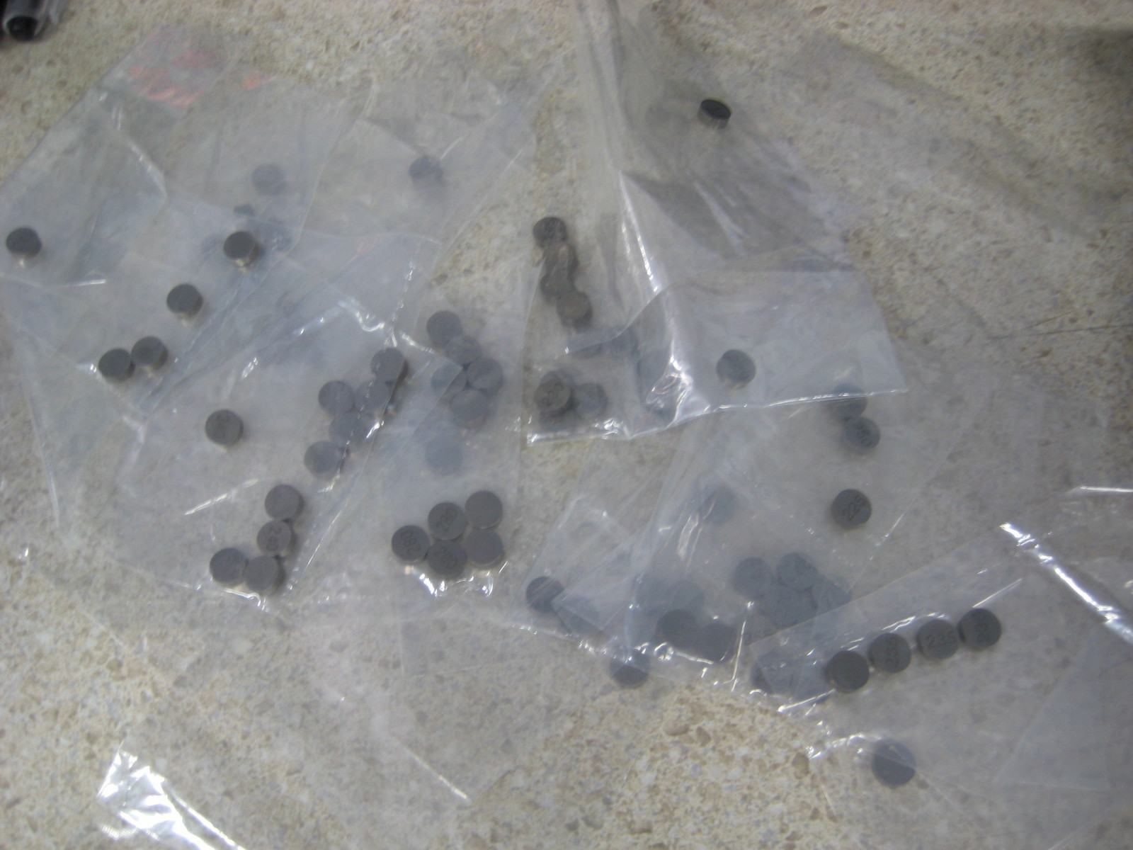 NOS OEM Suzuki Valve Tappet Shim Set 200118 GSXR1000 200107 DRZ250