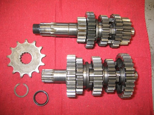 1996-2000 1999 SUZUKI RM250 LOW HOUR TRANSMISSION GEARS MAIN COUNTER SHAFT ASSY