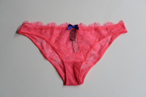 Culotte cheekini dentelle très sexy rose fluo Victoria's Secret taille S neuve - Photo 2/9