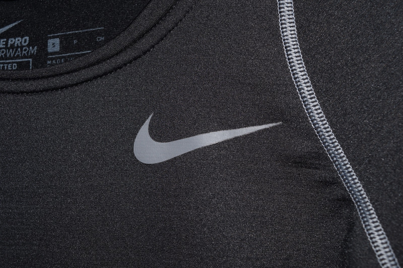 Men's Nike Pro Hyperwarm Pullover Base Layer Athl… - image 4