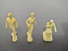 MARX AIRPORT cream playset figures lot 5 JETPORT PEOPLE PLANES AIRLINE vintage