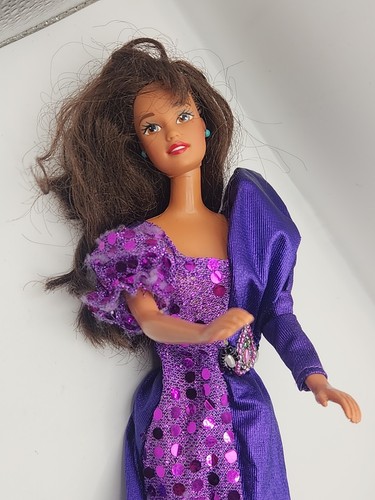 2 bambole Barbie vintage Mattel 1966 capelli castani con abiti - Foto 15 di 19