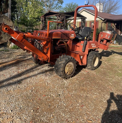 Ditch Witch Vibratory Drop Plow
