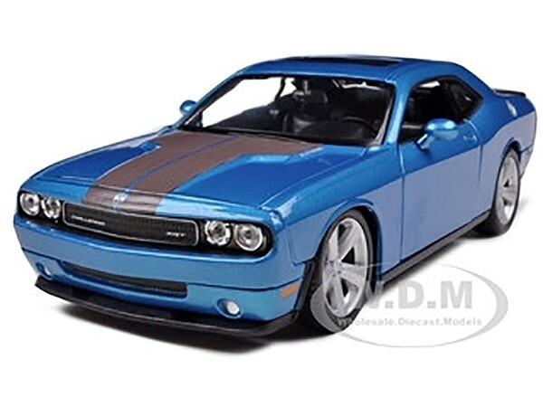 2008 DODGE CHALLENGER SRT8 BLUE 1/24 DIECAST MODEL CAR BY MAISTO