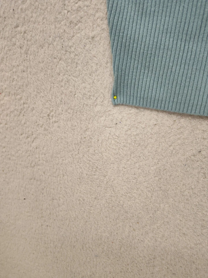 Camiseta sin mangas Forever 21 para mujer pequeña azul mezcla de algodón acanalada recortada elástica cami Foto 4 de 4