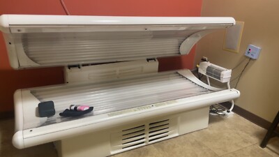 Used Sundash Tanning Bed - 1999 -Works GREAT