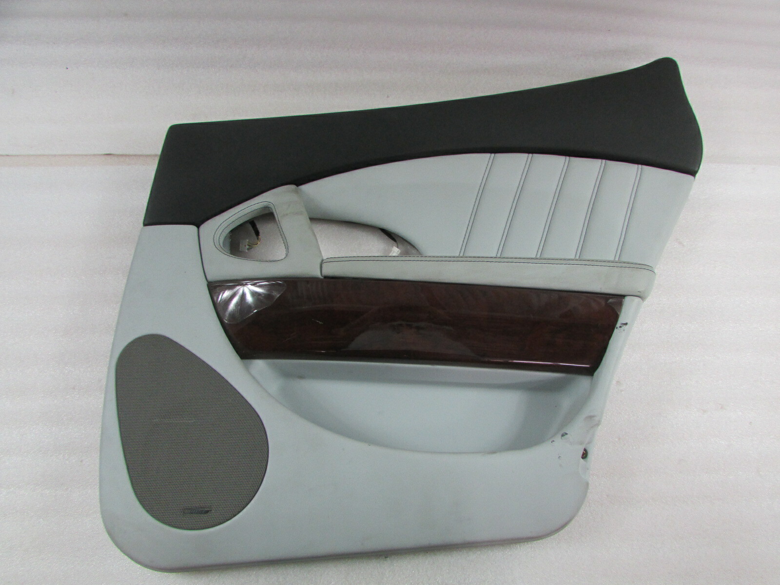 Maserati Quattroporte M139, RH Right Rear Door Trim Panel, Light Grey