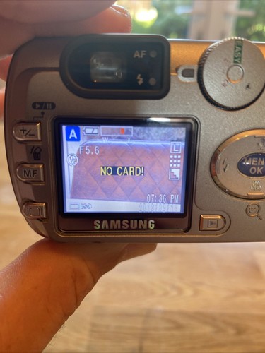Samsung Digimax V4 Digital 4MP Camera 12 X Zoom Box, Manual & CD + Case - Picture 6 of 21