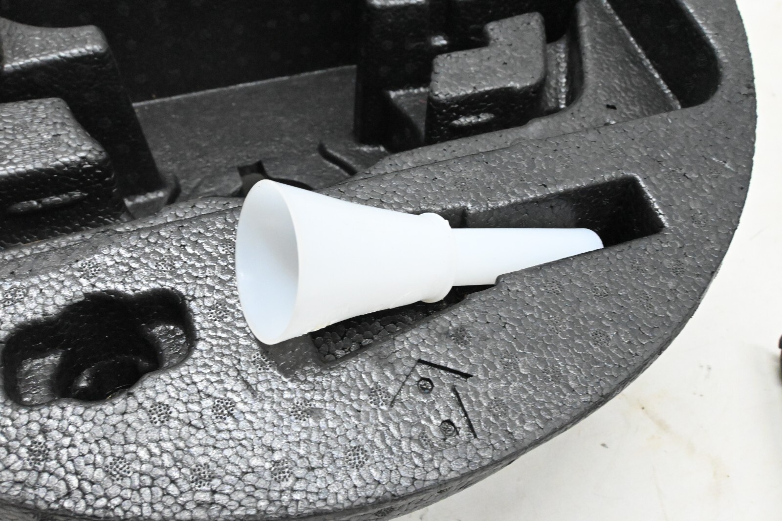 ⭐ 14-19 Maserati Quatt Ghibli Emergency Spare Wheel Tire Lift Tool Kit Oem