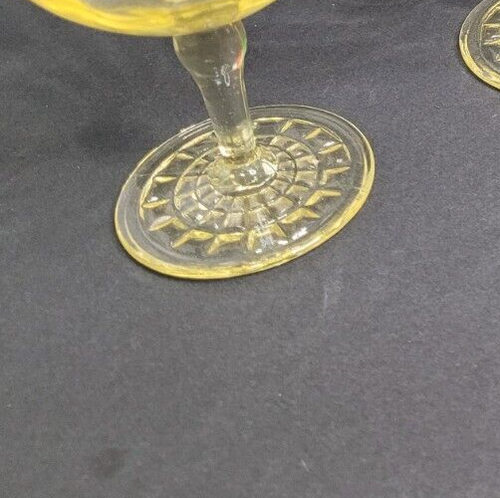 Set 4 eleganti calici champagne cocktail incisione floreale vetro giallo vintage COSÌ COME SONO - Foto 4 di 4