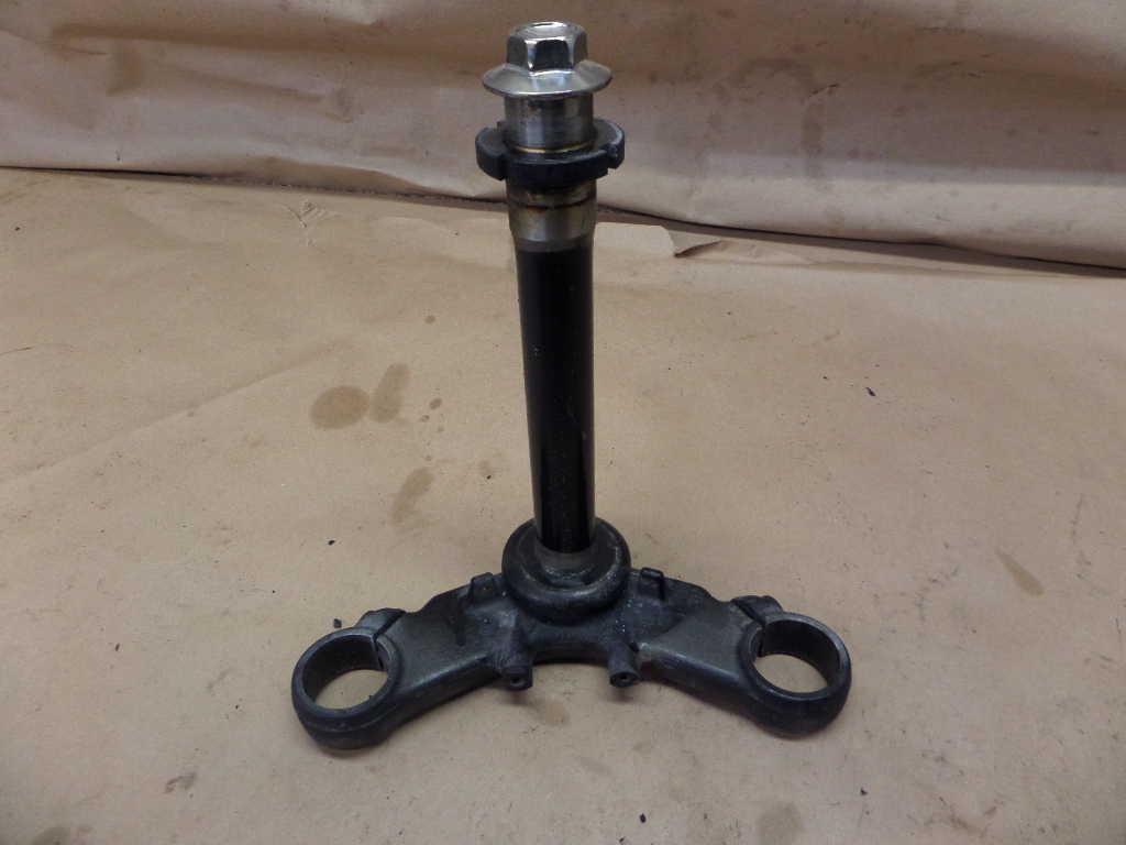 【If】 2009 KAWASAKI NINJA 500 LOWER TRIPLE TREE STEERING STEM | eBay