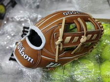 Wilson A2000 1716 11.5" Infield Baseball Glove