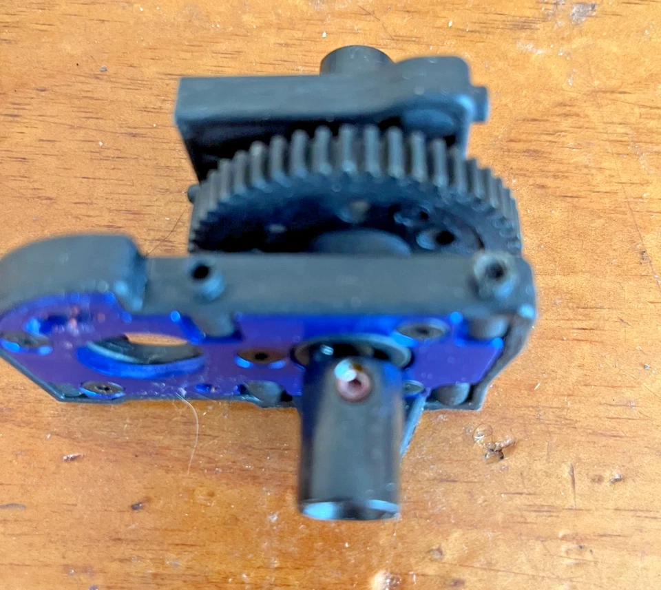 REDCAT RACING CALDERA SC 10E STOCK CENTER GEAR BOX - Image 3 of 3