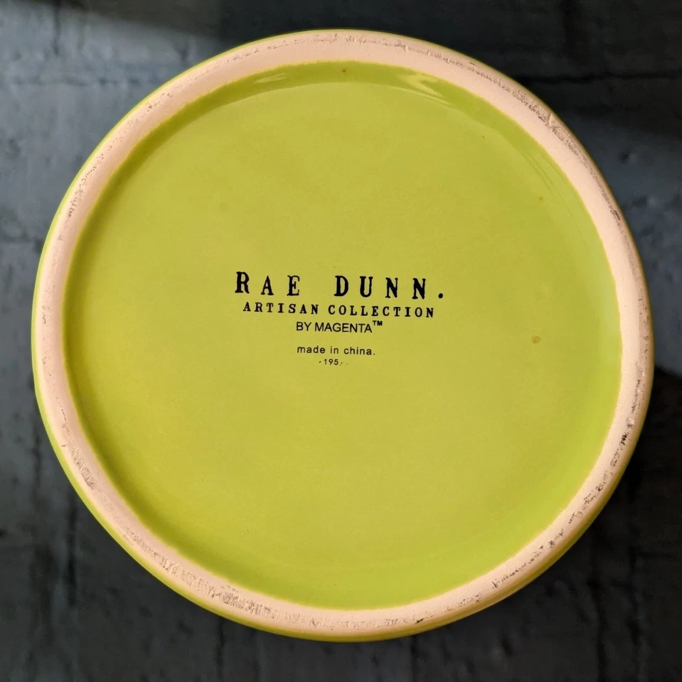 Jarrón de cerámica verde con asas Rae Dunn Creep Out Halloween jarra de leche Foto 4 de 4