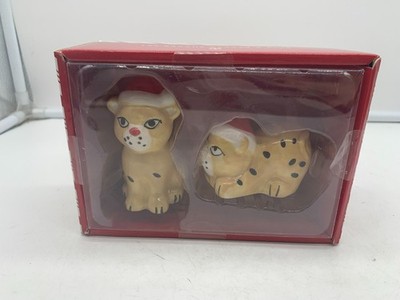 Peppermint Place Ceramic 3.5in Santa Cat Salt & Pepper Shaker BB01B40025