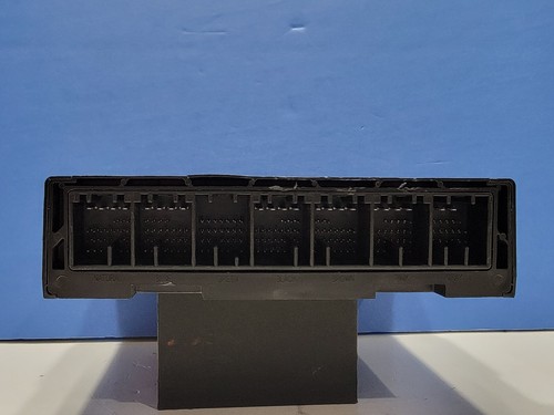 2015,2016,2017 BUICK REGAL 2.0L   BODY CONTROL MODULE BCM Ident : 13510527 OEM - Picture 3 of 14