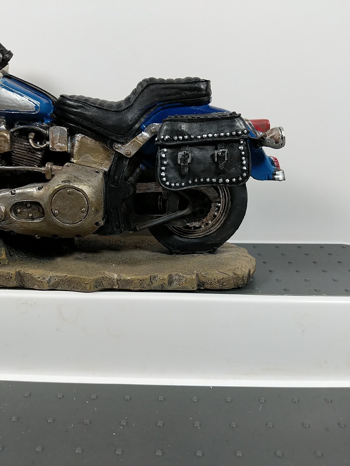 Picture 3 of 17