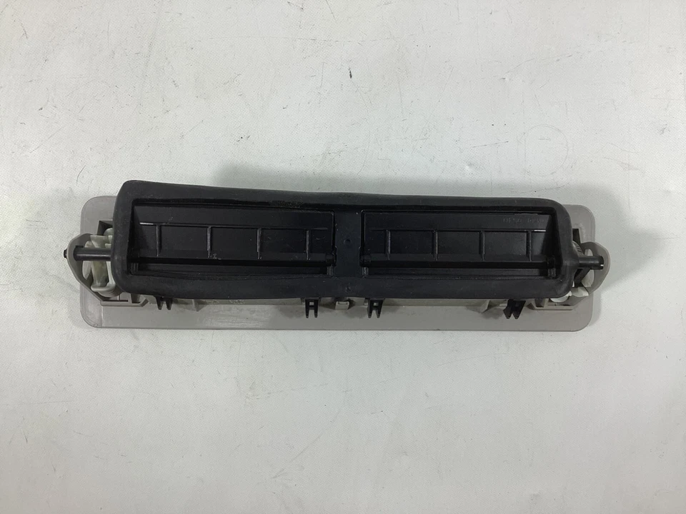 Parrilla de ventilación de aire acondicionado trasera Mercedes-Benz GL550 GL320 ML350 2008-2012 1648301754 FABRICANTE DE EQUIPOS ORIGINALES Foto 2 de 4