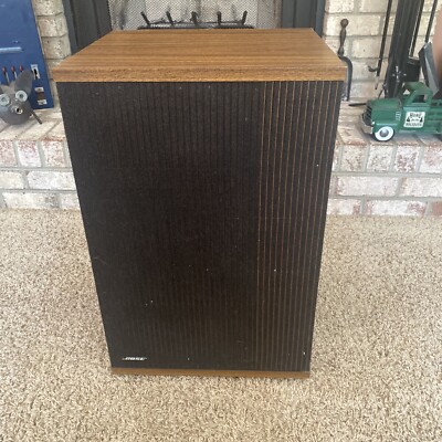 スピーカー・ウーファー BOSE MODEL 501 Cube Speaker System BOSE 501X Specifications Bose