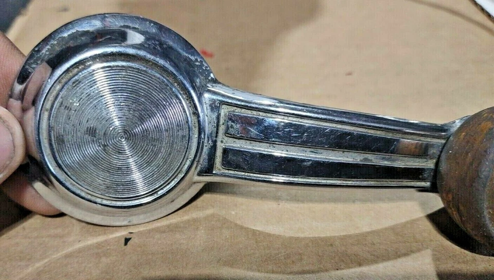 Manivela de janela 1968-77 GTO Chevelle Cutlass Vega Monza Astre #1 9717838 FC-1 - Imagem 4 de 4