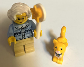 Lego Town City Minifigure Grandmother Fair Isle Sweater White +Cat 60134 CTY0660