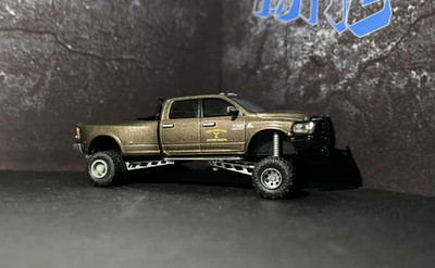 1/64 Lifted RAM 3500 SEMA Style Greenlight Auto World Hot Wheels Yellowstone