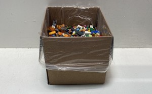 LEGO Bulk Bricks Pieces Lot Mixed Sets Themes 7.8 lbs Wheels Minifigure Parts