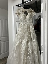 OLEG CASSINI Lace Illusion Cap Sleeve Ball Gown Wedding Dress STYLE CWG833 Sz6