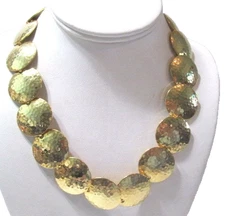 VINTAGE HAMMERED STYLE GYPSY BOHO 1980'S DISC NECKLACE FASHION STATEMENT STYLISH
