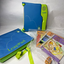 Leap Frog Leap Pad Learning System lot w/ 4 Books 3 Cartridges  Backpack Tested