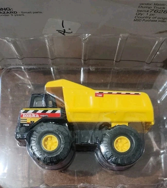 Tonka Mighty 768 MAISTO DUMP TRUCK - 762880 - NEW IN BOX Hasbro 2001 - Image 3 of 4