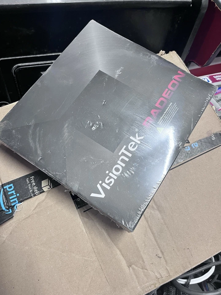 VisionTek ATI Radeon HD 5450 SFF 512MB DDR3 3M 3x DVI-D Graphics Card 900344 - Image 2 of 2