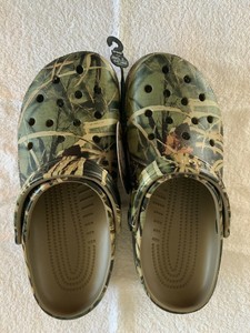 max 4 camo crocs