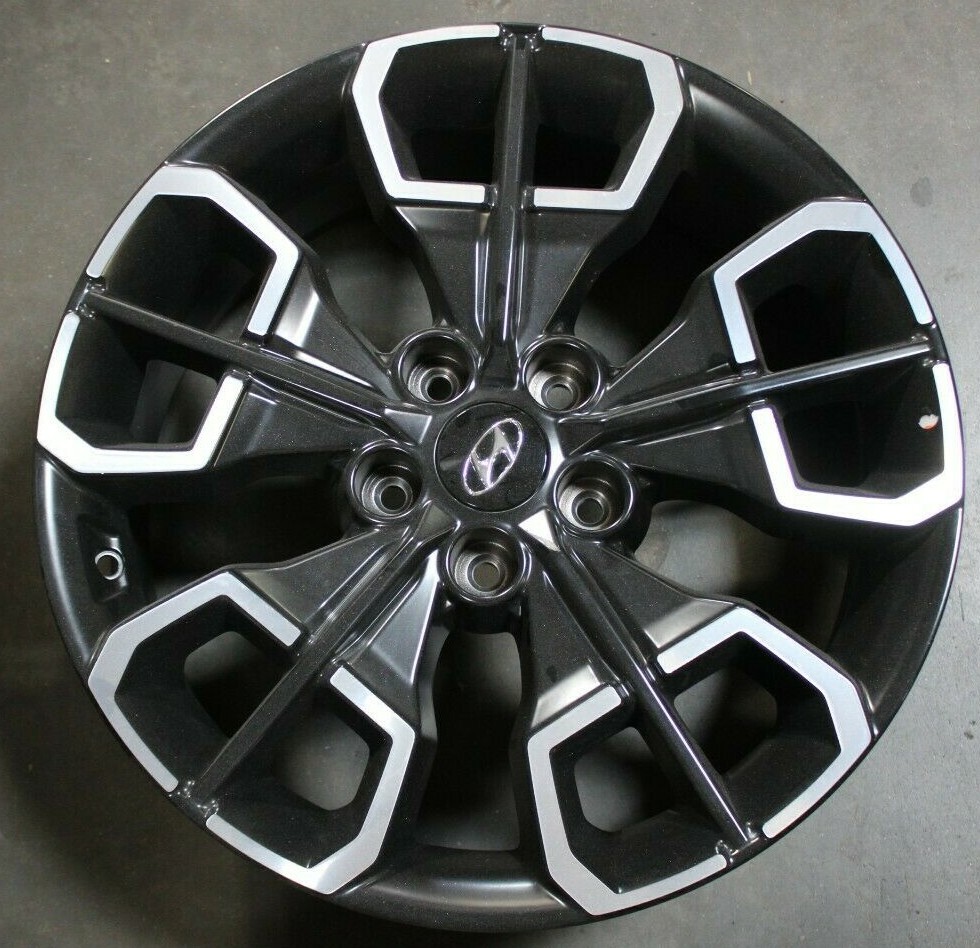 ハイウェイ　１８inch size 22 HYUNDAI SANTA CRUZ 18x7.5 18
