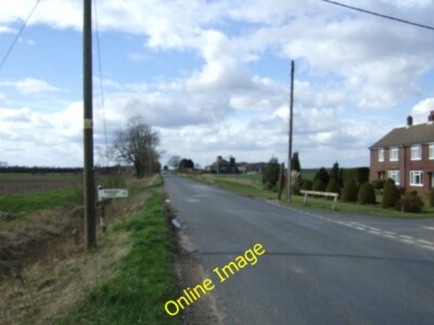 Photo 6x4 West Fen Medlam Heading west. c2014