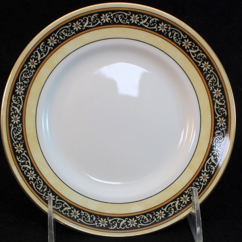 Wedgwood INDIA 5-Piece Place Setting Bone China GREAT CONDITION