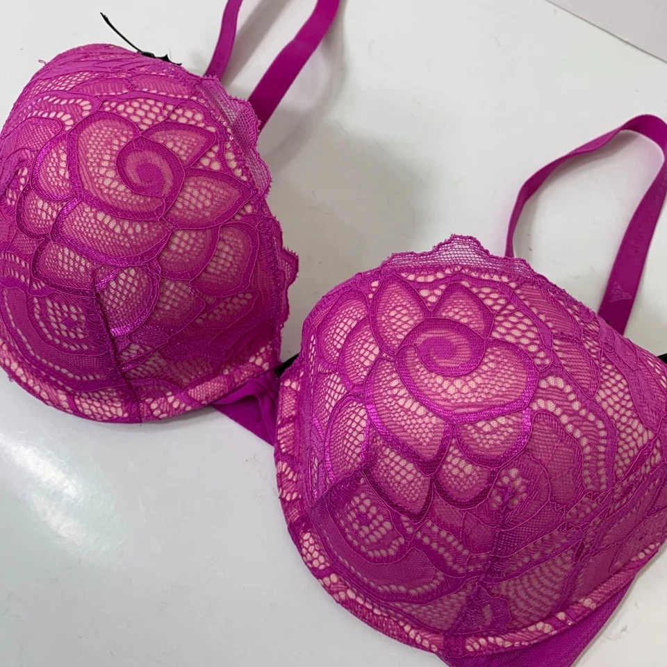 Betsey Johnson Pink Lace Push-up Bra - Size 34D - Image 4 of 4