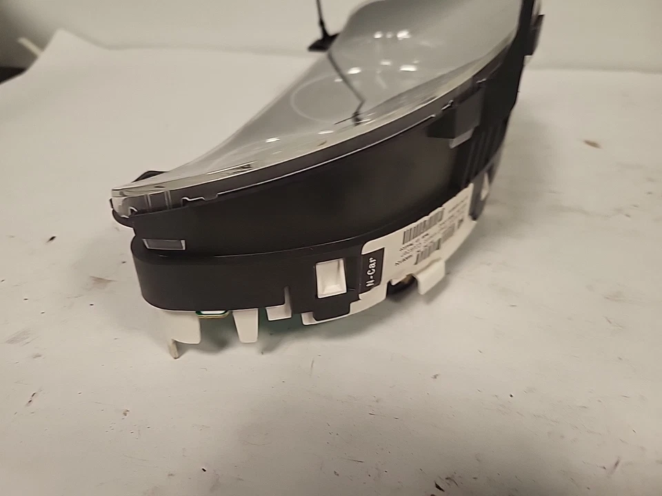 Speedometer Cluster Classic Style Emblem In Grille Fits 04-08 MALIBU 34332 EE3 Foto 4 de 4