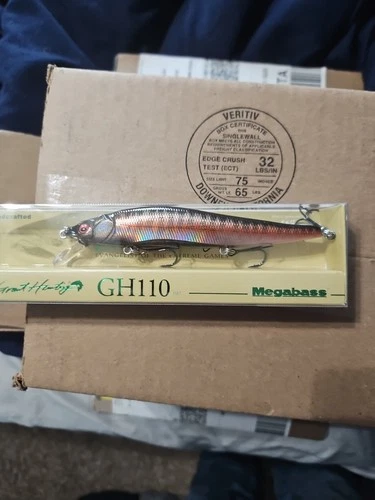 Megabass Great Hunting Jerk bait GH110 Color: LZ Autumn Halation