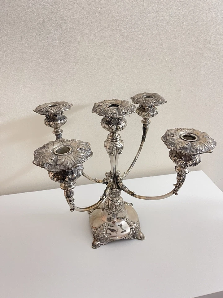 Candelabro ornamentado banhado a prata 5 braços | Castiçal estilo barroco rococó - Imagem 3 de 4