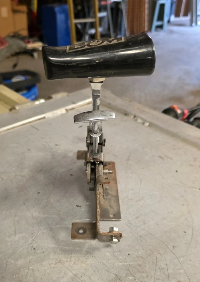 Vintage B&M Ratchet Shifter with T-Handle – Classic Hot Rod / Muscle Car Racing - Image 2 of 4