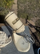 GE Mixer, Vintage 40s, Tested Working, 3 Beaters